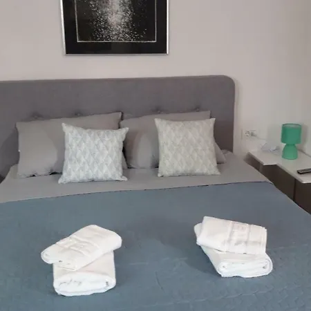 Azzurro Mare Apartment *